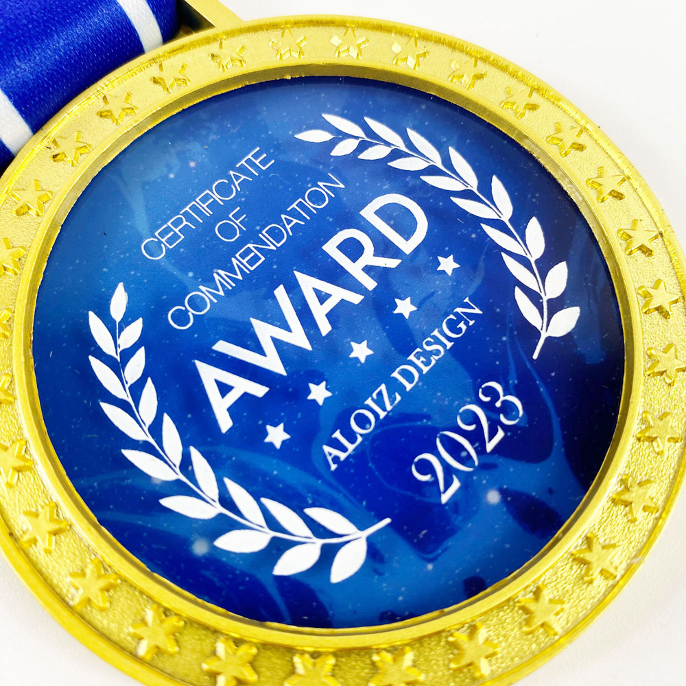 おしゃれなオリジナルの表彰クリスタルメダル